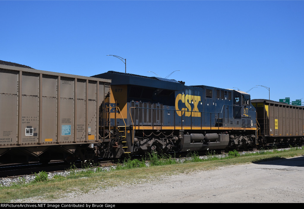 CSX 877